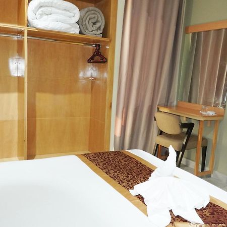 Hotel Golden Flora Beni Mellal Esterno foto