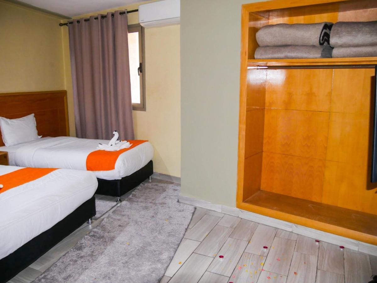 Hotel Golden Flora Beni Mellal Esterno foto