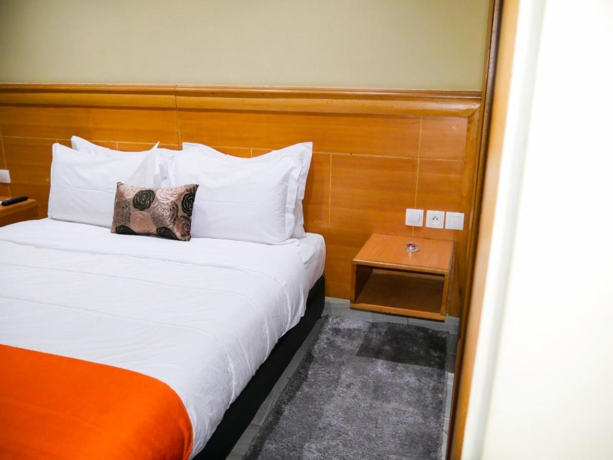 Hotel Golden Flora Beni Mellal Esterno foto