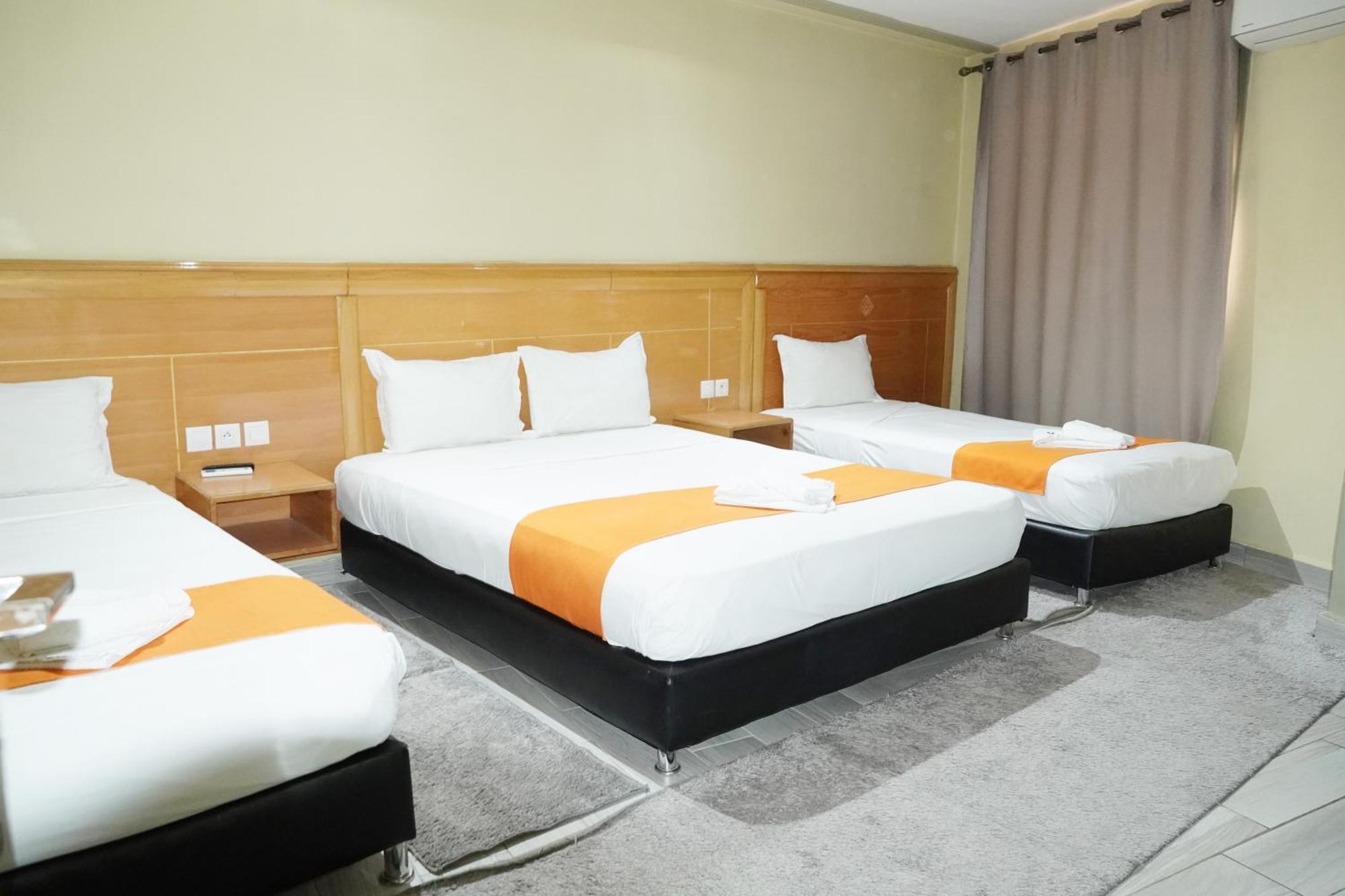 Hotel Golden Flora Beni Mellal Esterno foto