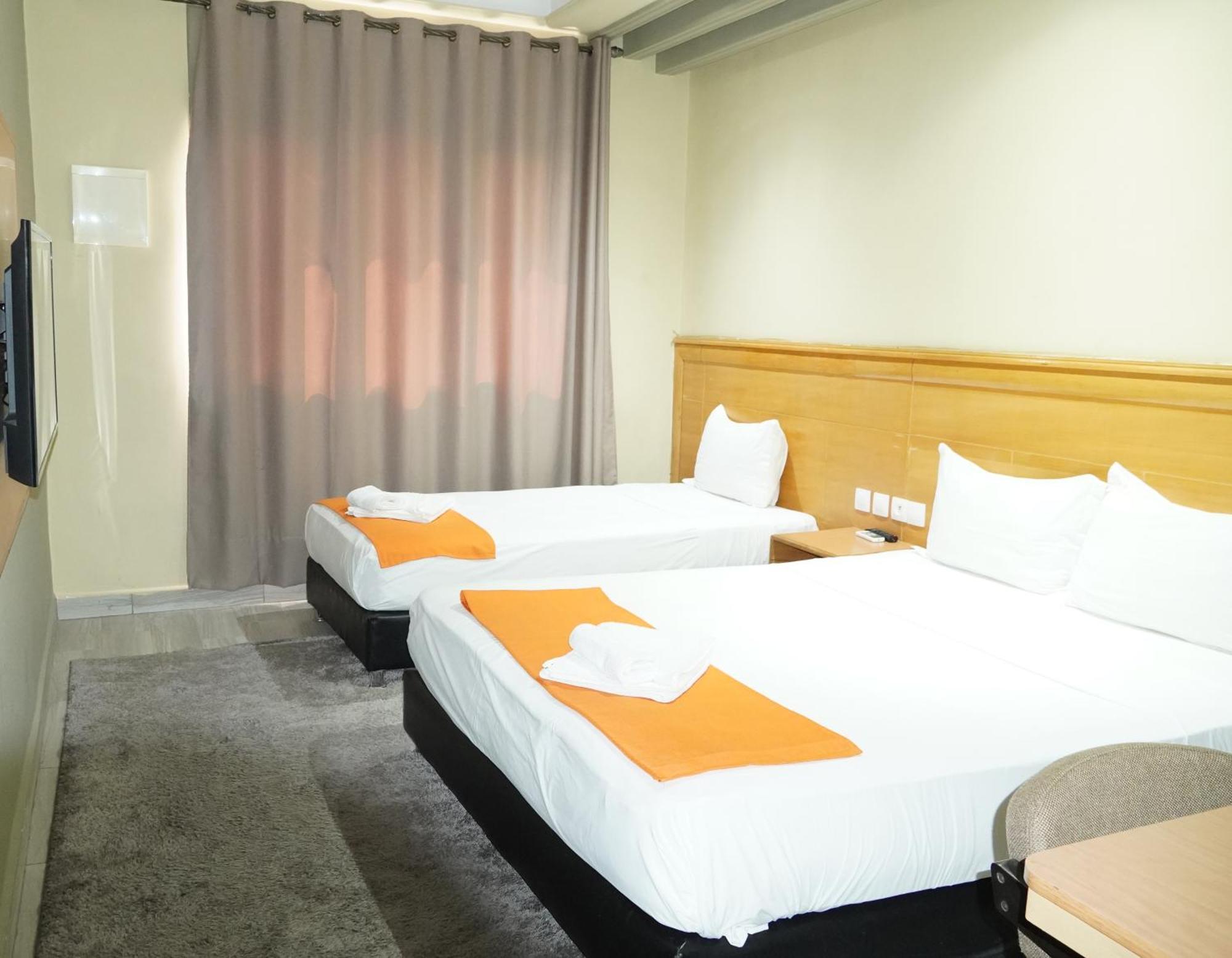 Hotel Golden Flora Beni Mellal Esterno foto