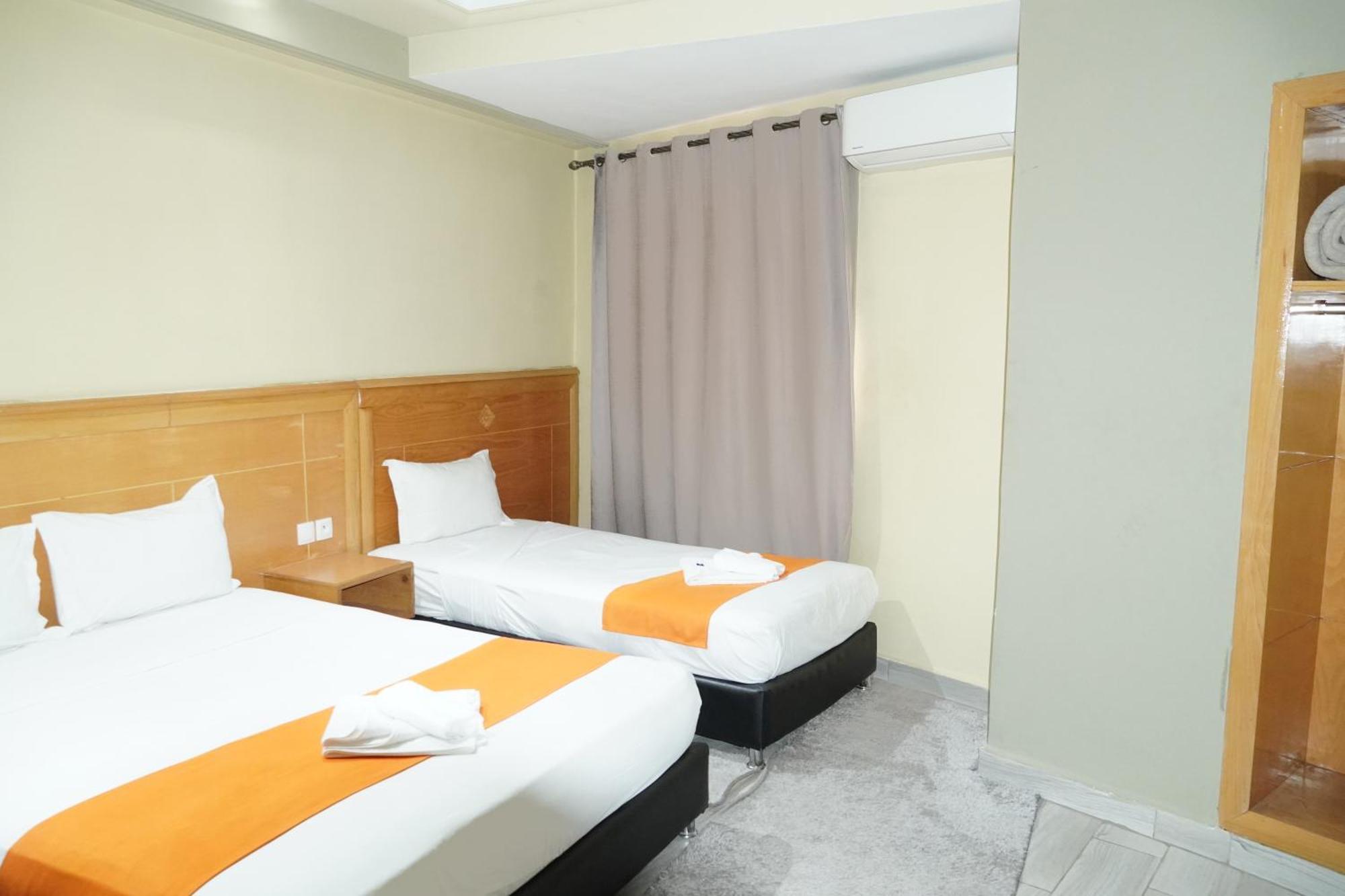 Hotel Golden Flora Beni Mellal Esterno foto