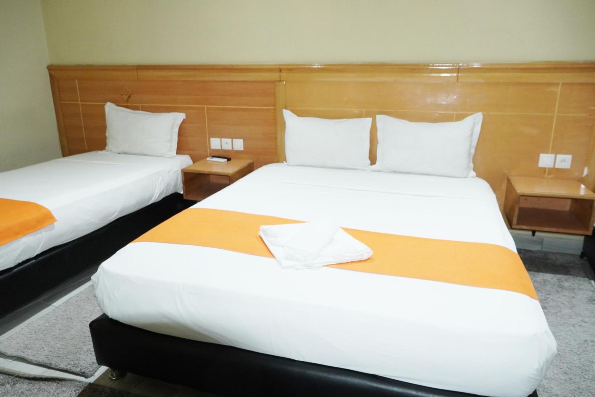 Hotel Golden Flora Beni Mellal Esterno foto