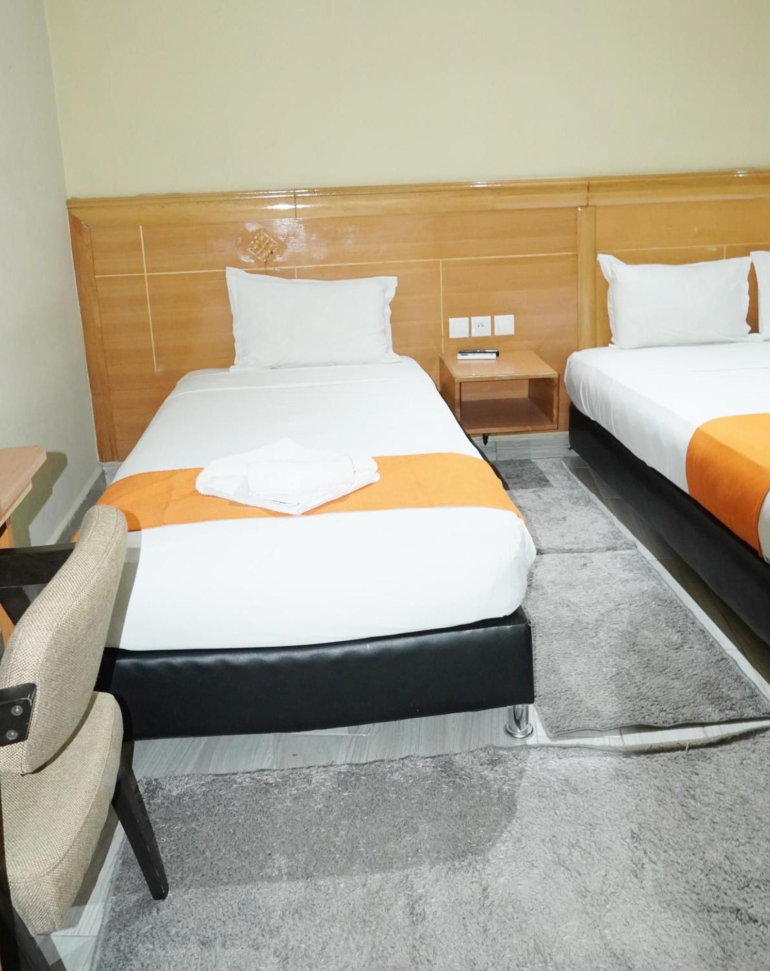 Hotel Golden Flora Beni Mellal Esterno foto