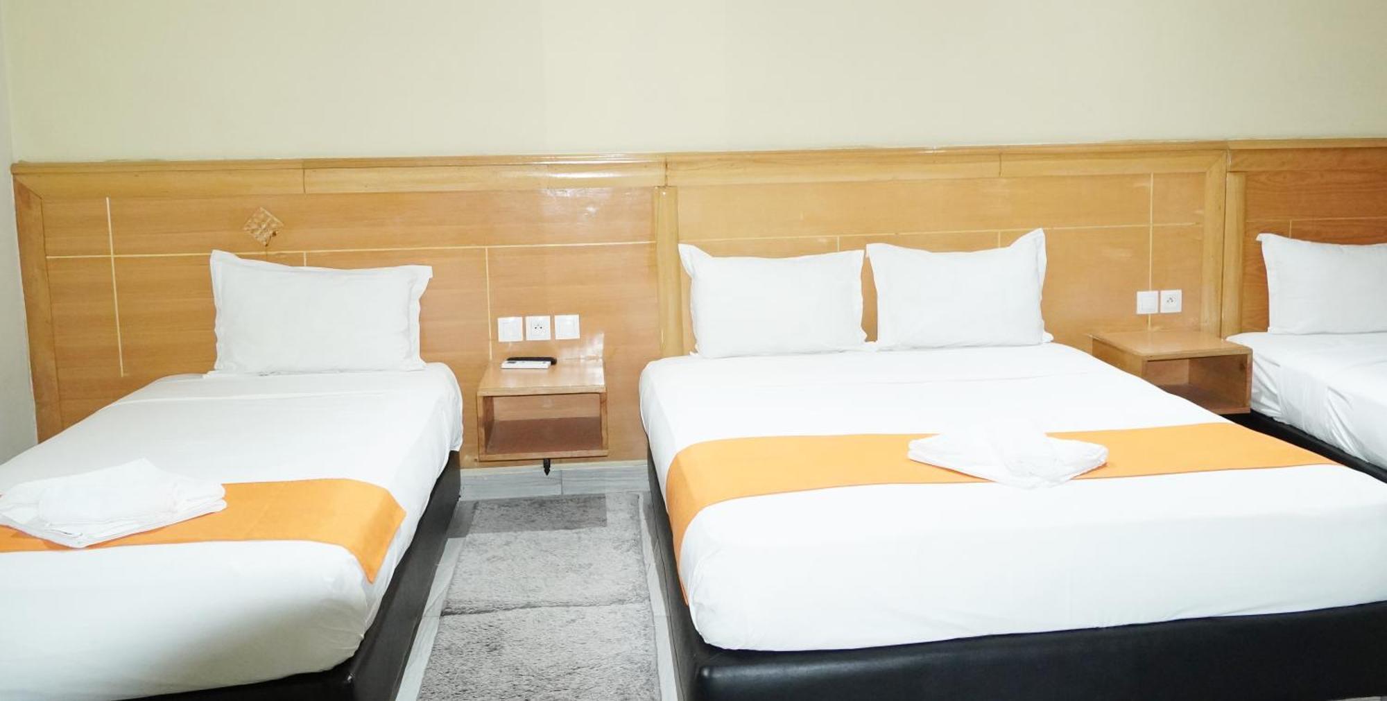 Hotel Golden Flora Beni Mellal Esterno foto